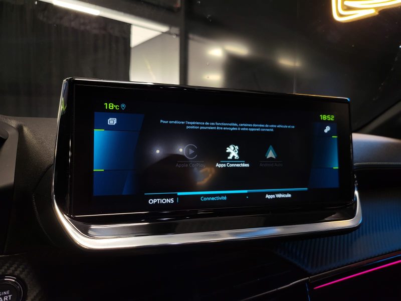 PEUGEOT 208 E-208 GT LINE 136cv / VIRTUAL COCKPIT / CAMERA / CARPLAY / KEYLESS