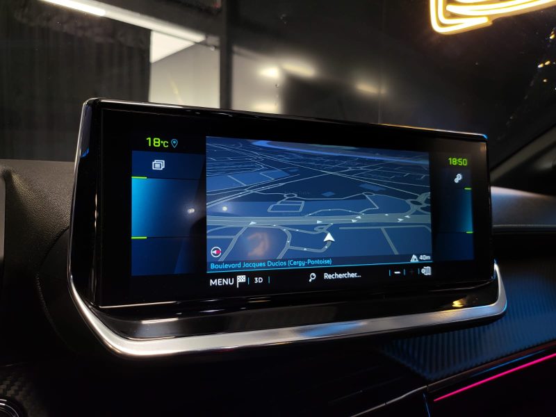 PEUGEOT 208 E-208 GT LINE 136cv / VIRTUAL COCKPIT / CAMERA / CARPLAY / KEYLESS