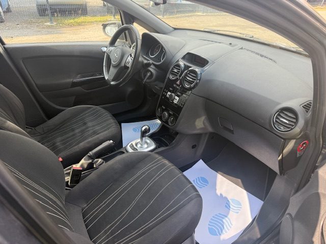 OPEL CORSA 2010 - 117464 KM