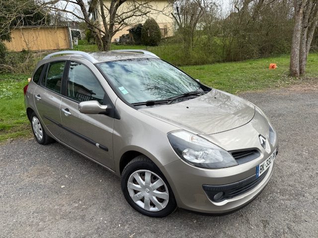 RENAULT CLIO 2009 - 176000 KM