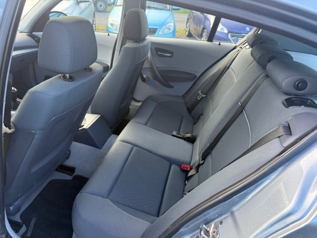 BMW 1er 116i  2006 - 63866 KM