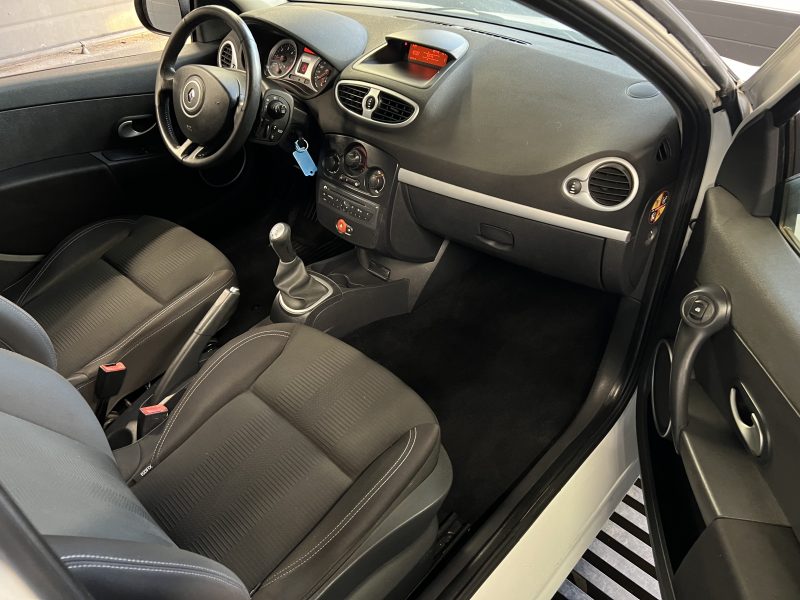 RENAULT CLIO 3 III PHASE 2 1.5 DCI 70 Cv CLIMATISATION BLUETOOTH ORIGINE FRANCE - GARANTIE 1 AN