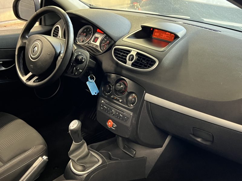 RENAULT CLIO 3 III PHASE 2 1.5 DCI 70 Cv CLIMATISATION BLUETOOTH ORIGINE FRANCE - GARANTIE 1 AN