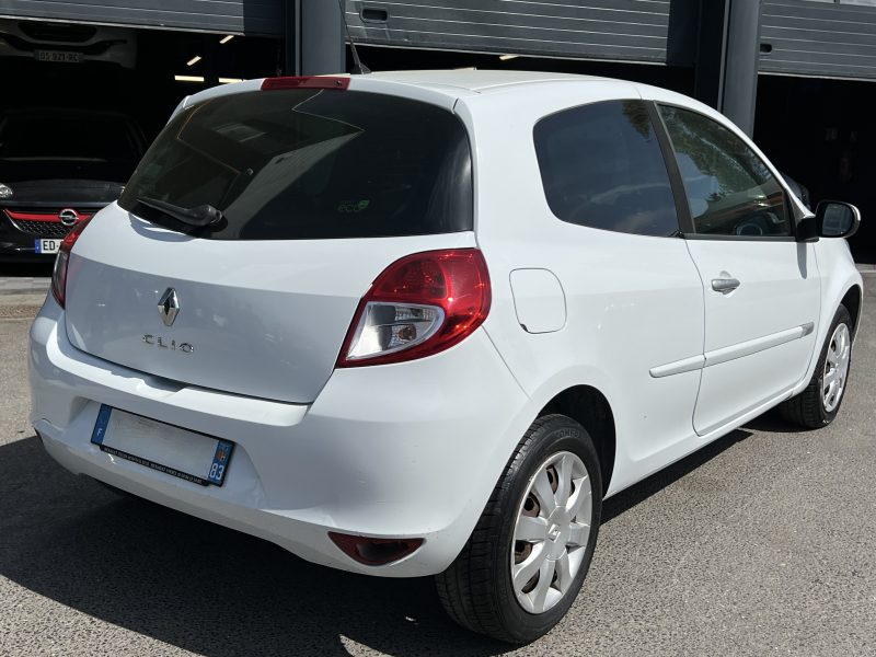 RENAULT CLIO 3 III PHASE 2 1.5 DCI 70 Cv CLIMATISATION BLUETOOTH ORIGINE FRANCE - GARANTIE 1 AN
