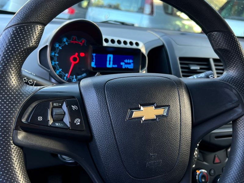 CHEVROLET AVEO II 1.2 70 Cv PREMIERE MAIN CLIMATISATION REGULATEUR CRIT AIR 1 5 Pts - GARANTIE 1 AN