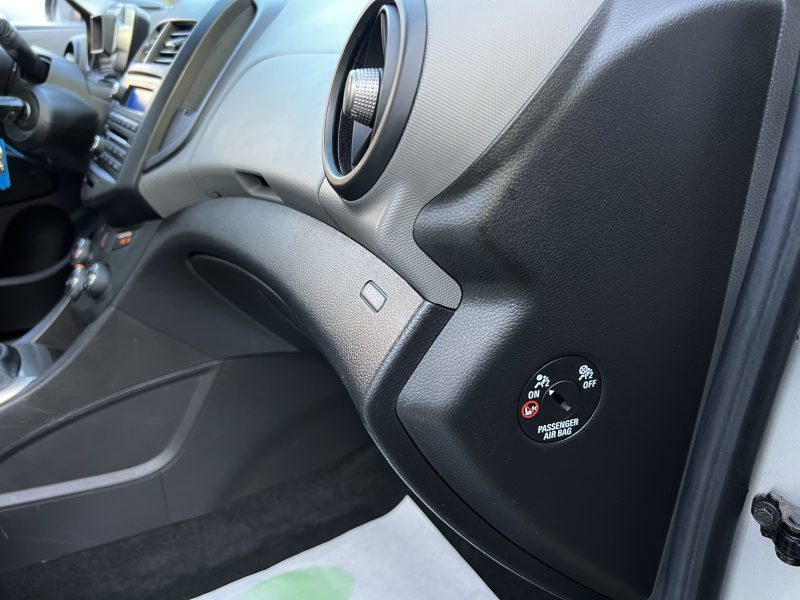 CHEVROLET AVEO II 1.2 70 Cv PREMIERE MAIN CLIMATISATION REGULATEUR CRIT AIR 1 5 Pts - GARANTIE 1 AN