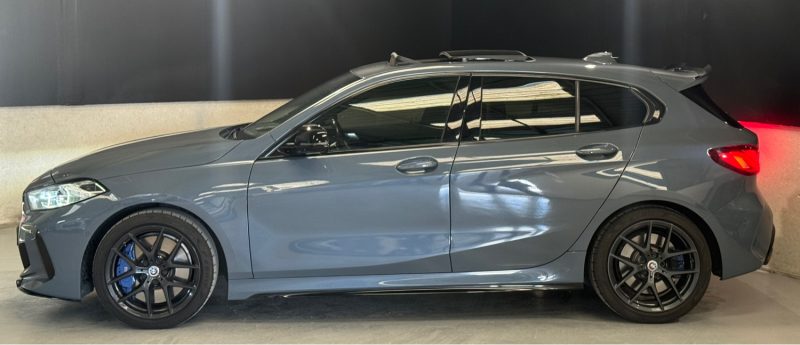 BMW SERIE 1 M135i xDrive 306ch BVA8 F40 Performance TOIT PANORAMIQUE