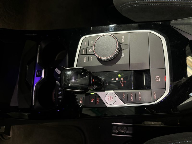 BMW SERIE 1 M135i xDrive 306ch BVA8 F40 Performance TOIT PANORAMIQUE