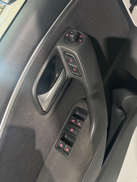 VOLKSWAGEN POLO 1.4 TDI 90ch Allstar BlueMotion CARPLAY