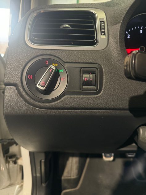 VOLKSWAGEN POLO 1.4 TDI 90ch Allstar BlueMotion CARPLAY