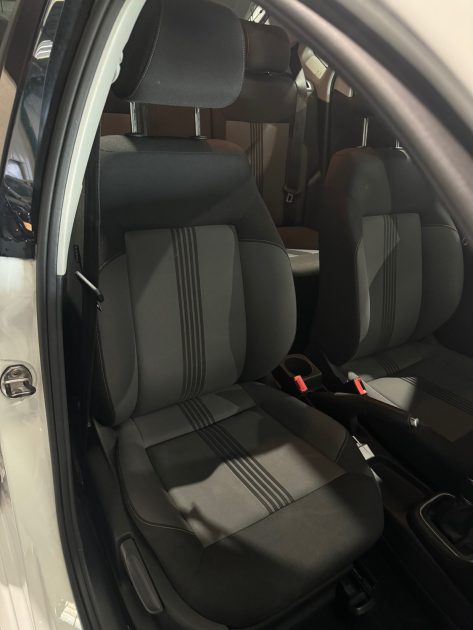 VOLKSWAGEN POLO 1.4 TDI 90ch Allstar BlueMotion CARPLAY