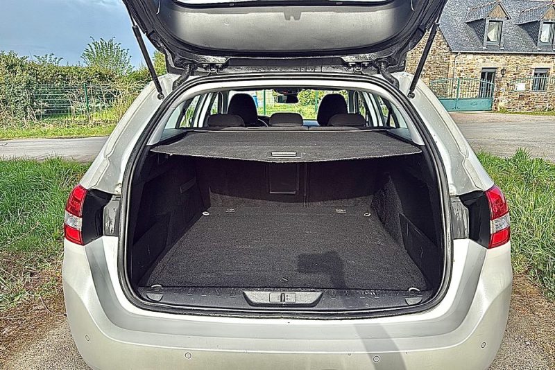 PEUGEOT 308 1.6 HDI 100 active business Bvm5