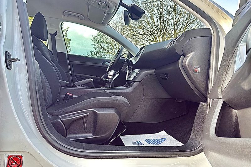 PEUGEOT 308 1.6 HDI 100 active business Bvm5