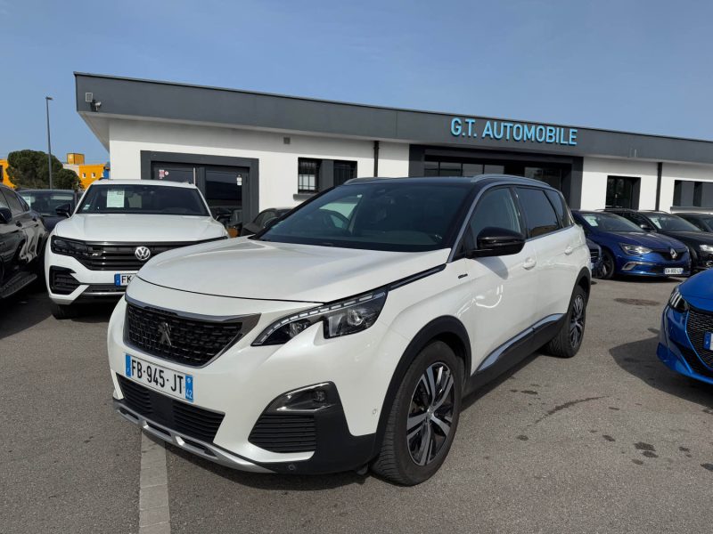 PEUGEOT 5008 2018