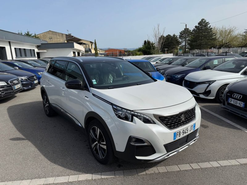 PEUGEOT 5008 2018