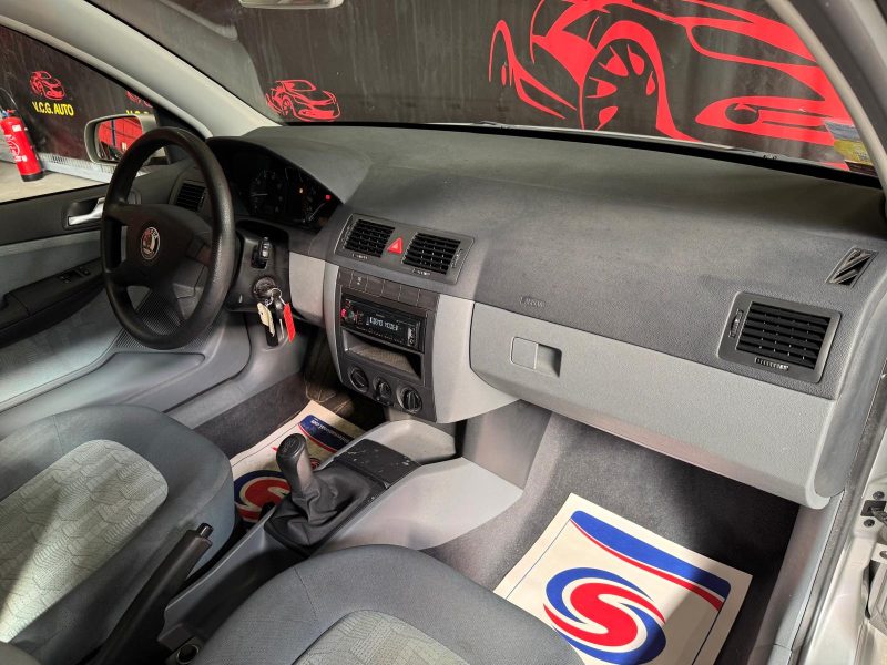 SKODA FABIA 1.4i 75 Confort 