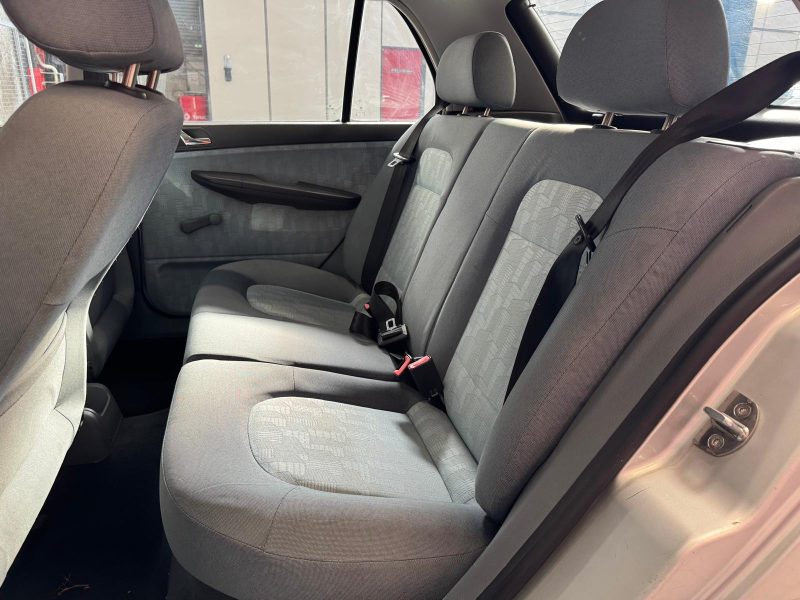 SKODA FABIA 1.4i 75 Confort 