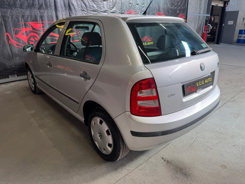 SKODA FABIA 1.4i 75 Confort 