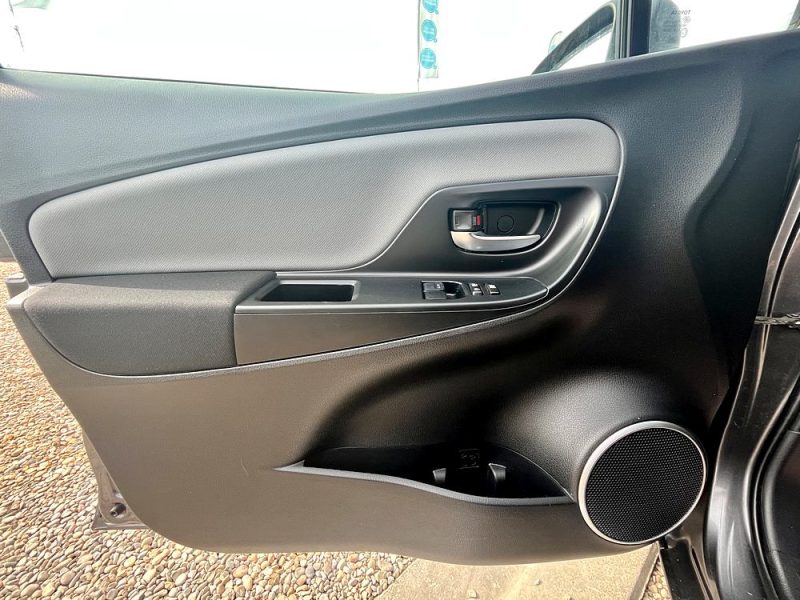 TOYOTA YARIS HSD 100H Dynamic Pack Zen 01/2017