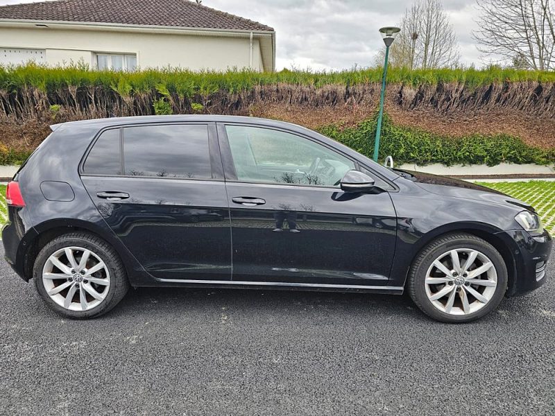 VOLKSWAGEN GOLF 2013