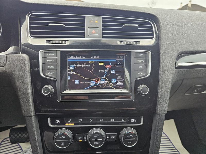 VOLKSWAGEN GOLF 2013