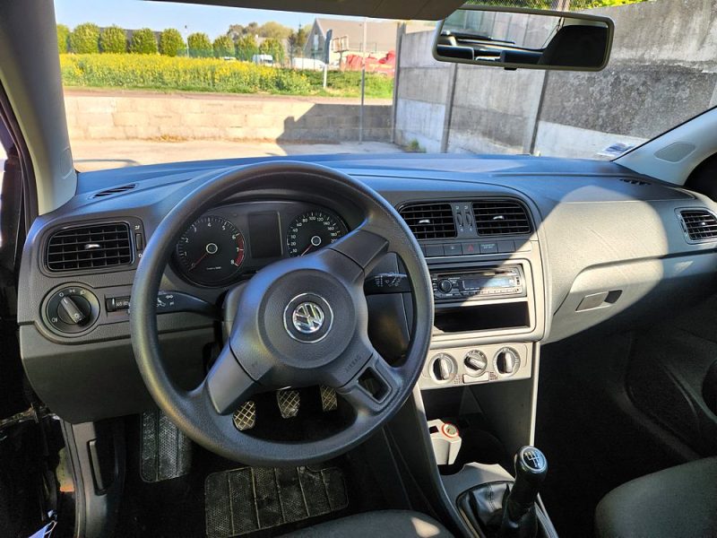 VOLKSWAGEN POLO 2010