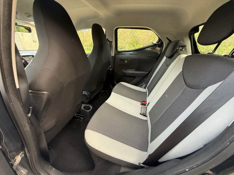 TOYOTA AYGO 1.0 VVT-i 69 X-PLAY 