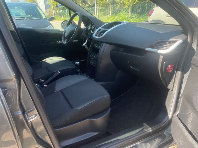 PEUGEOT 207 ACTIVE 1.4i 95CV