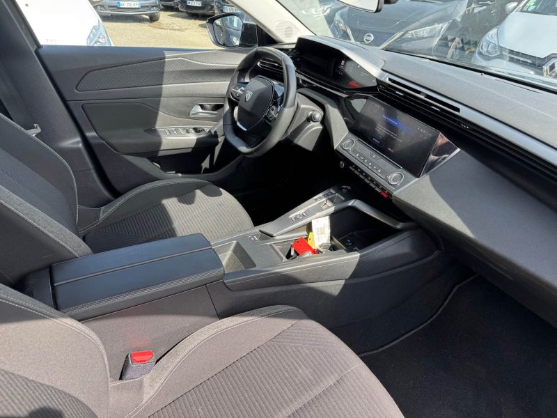 PEUGEOT 308 1.5 HDi 130ch Active Pack EAT8