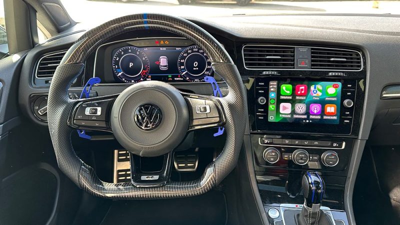 VOLKSWAGEN GOLF 2017