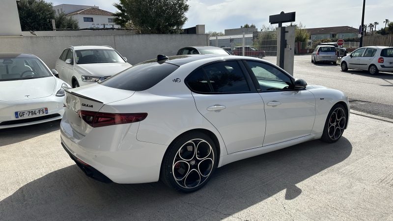 ALFA ROMEO GIULIA 2021