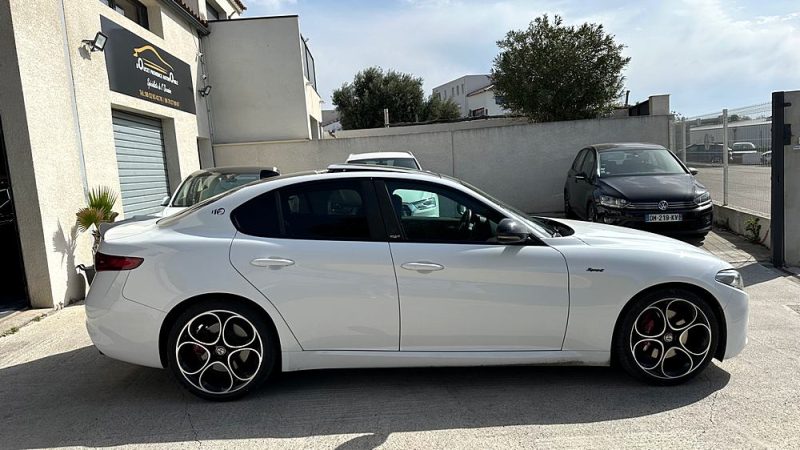 ALFA ROMEO GIULIA 2021