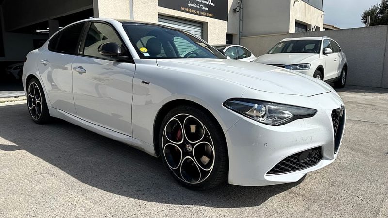 ALFA ROMEO GIULIA 2021