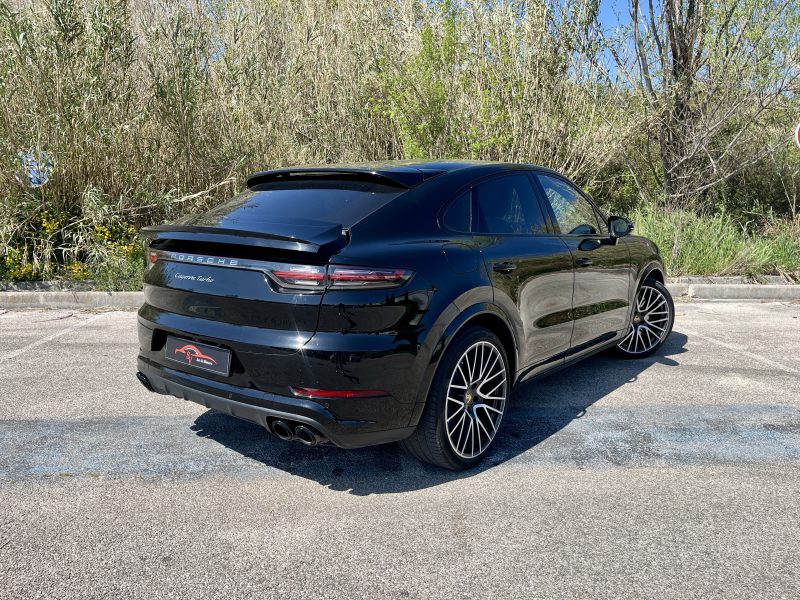 Porsche Cayenne Turbo Coupé 550 ch - 2019