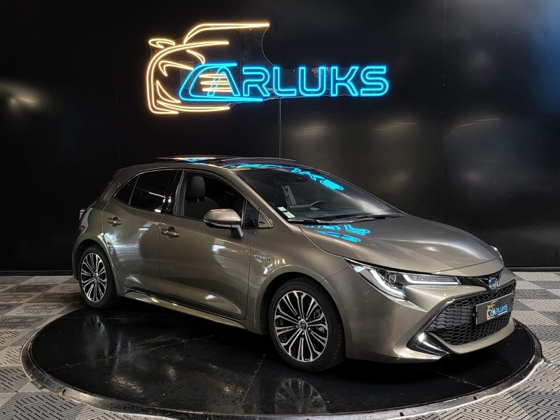 TOYOTA COROLLA 1.8i HYBRID 122CH / TOIT OUVRANT / 1ERE MAIN / SUIVI COMPLET TOYOTA / GARA