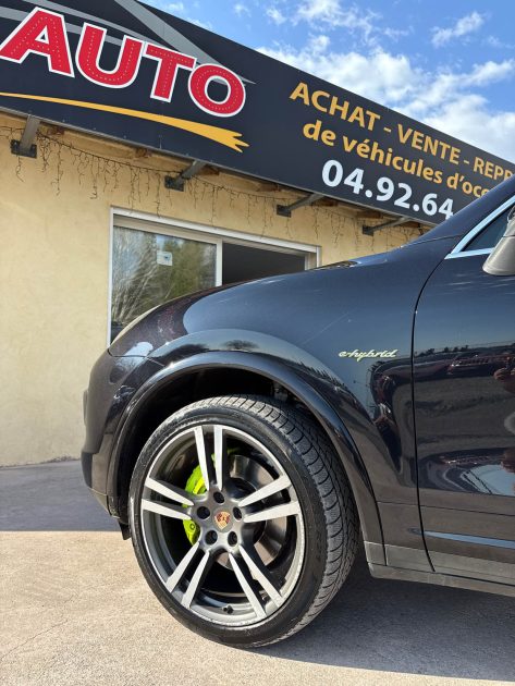 PORSCHE CAYENNE  2016