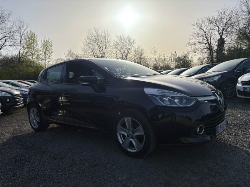 RENAULT CLIO 2015