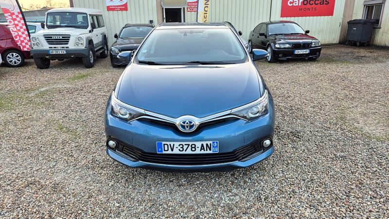 TOYOTA AURIS 2015