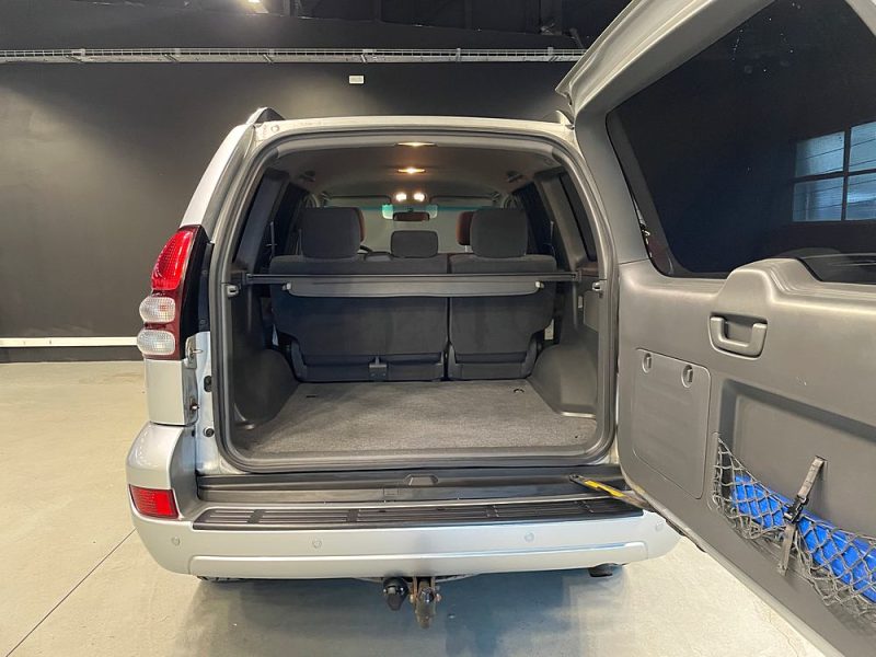 TOYOTA Land Cruiser  2009