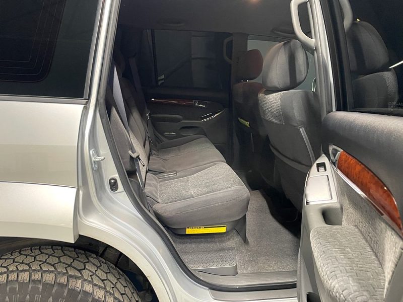 TOYOTA Land Cruiser  2009