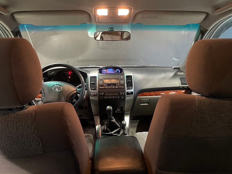 TOYOTA Land Cruiser  2009