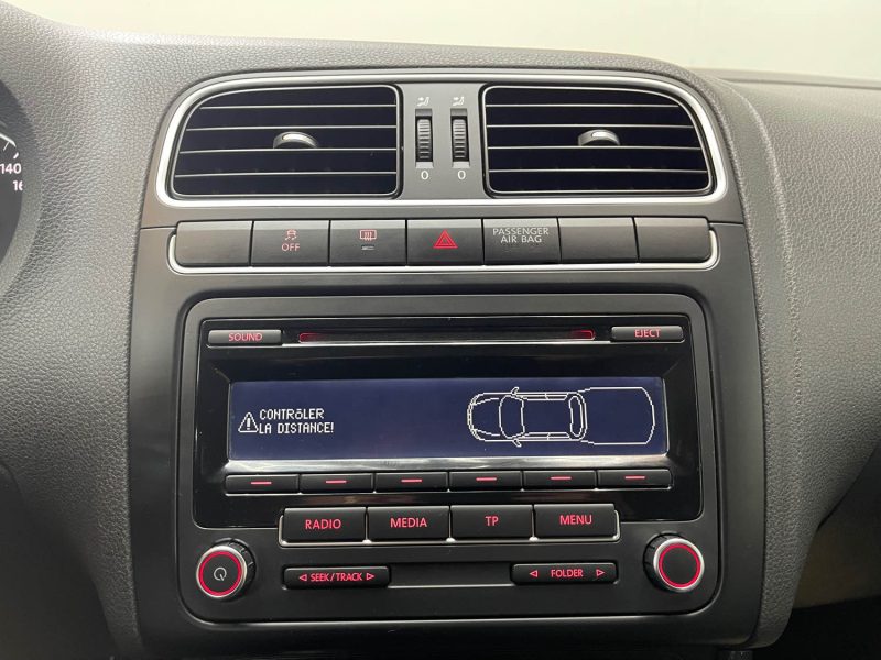 VOLKSWAGEN POLO 2013