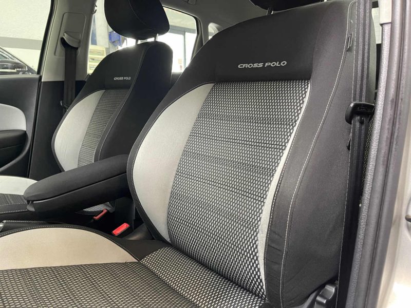 VOLKSWAGEN POLO 2013