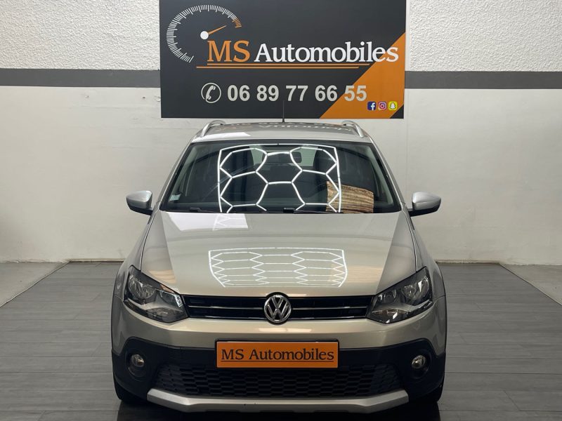 VOLKSWAGEN POLO 2013