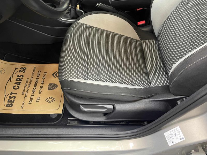 VOLKSWAGEN POLO 2013