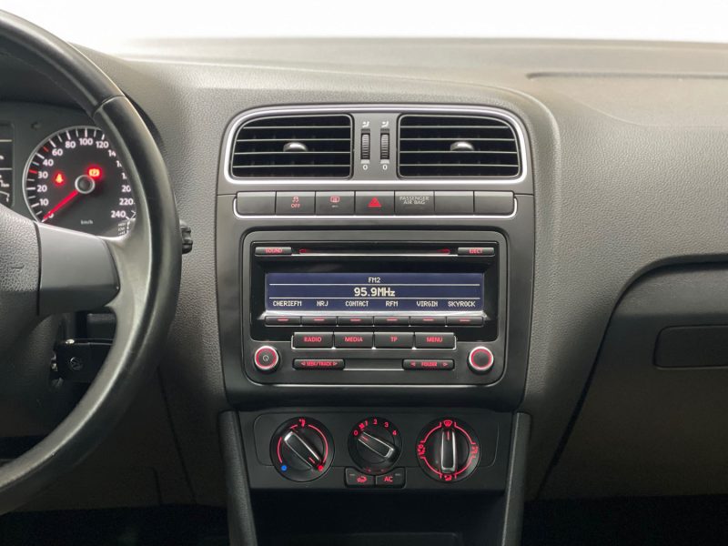 VOLKSWAGEN POLO 2013