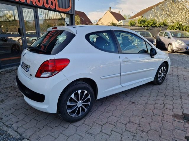 PEUGEOT 207 1.4L HDI 70Cv *ACTIVE* / GARANTIE&REVISEE