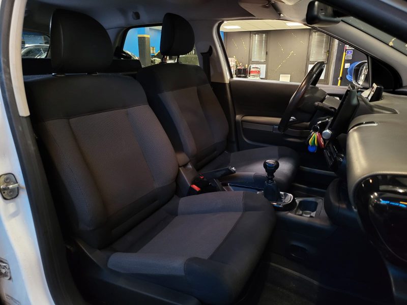 CITROEN C4 CACTUS 1.5 BLUE HDI 100cv FEEL 2 PLACES / CAMERA DE RECUL / CARPLAY / 2 EME MAIN