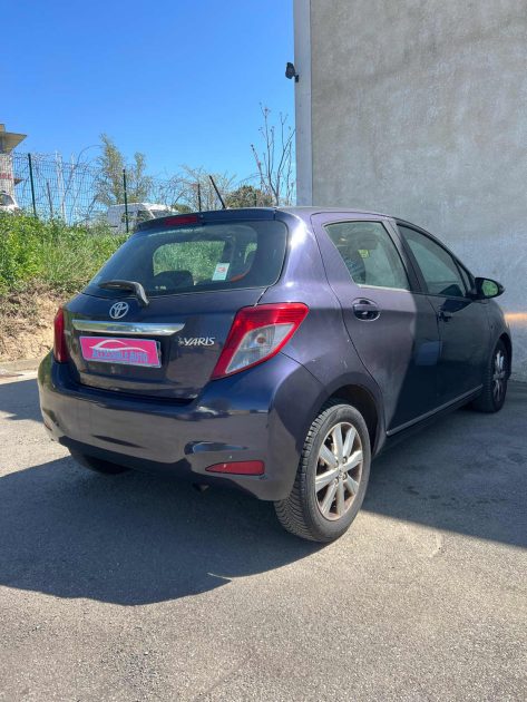 TOYOTA YARIS 2013