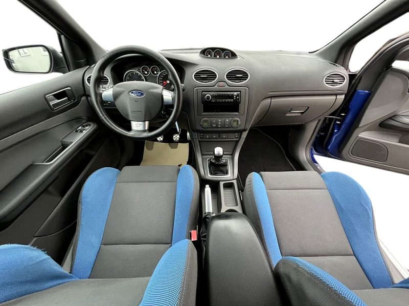 Ford Focus ST 2.5i 225ch Coupe 